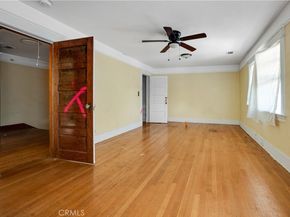 1527 S Wilton, Los Angeles CA 90019