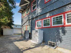 1527 S Wilton, Los Angeles CA 90019