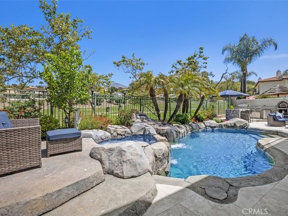 16 Golf Ridge Drive, Rancho Santa Margarita CA 92679