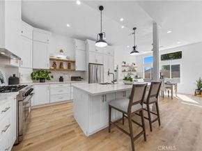 33 mann Street, Irvine CA 92612