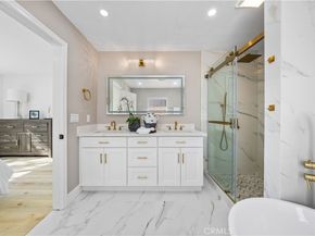 33 mann Street, Irvine CA 92612