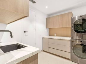 4 Geneve, Newport Beach CA 92660