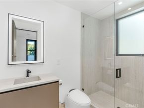 4 Geneve, Newport Beach CA 92660