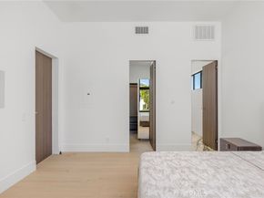 4 Geneve, Newport Beach CA 92660