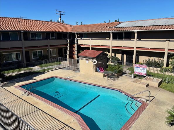 1521 E Canfield, Anaheim CA 92805