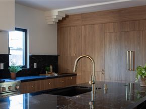 11911 Hartsook, Valley Village CA 91607