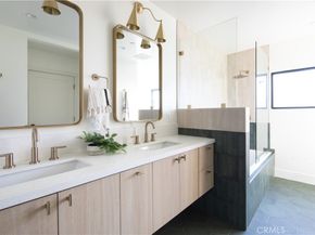 11911 Hartsook, Valley Village CA 91607