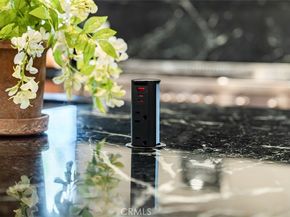 11911 Hartsook, Valley Village CA 91607