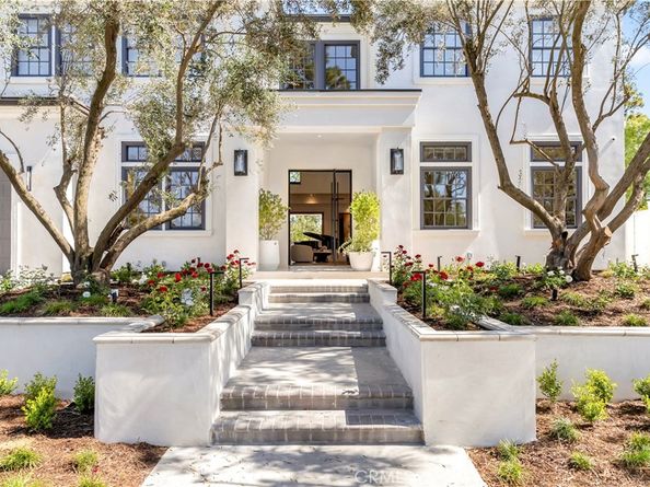 6 Pinehurst Ln, Newport Beach CA 92660