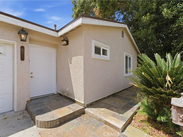 5211 Calatrana Drive, Woodland Hills CA 91364