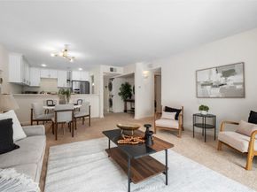324 Tangelo 325, Irvine CA 92618