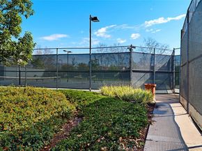 324 Tangelo 325, Irvine CA 92618