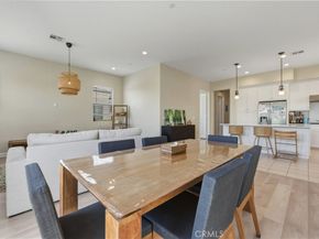 199 Follyhatch, Irvine CA 92618