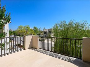 199 Follyhatch, Irvine CA 92618