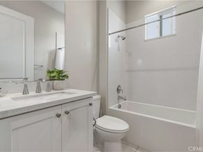 199 Follyhatch, Irvine CA 92618