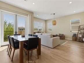 199 Follyhatch, Irvine CA 92618