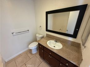 619 N Bristol 23, Santa Ana CA 92703