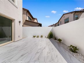 168 Somera, Irvine CA 92602