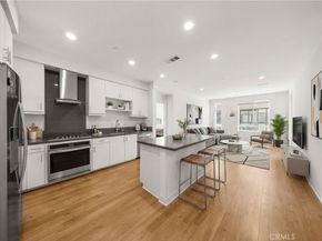 2402 Nolita, Irvine CA 92612