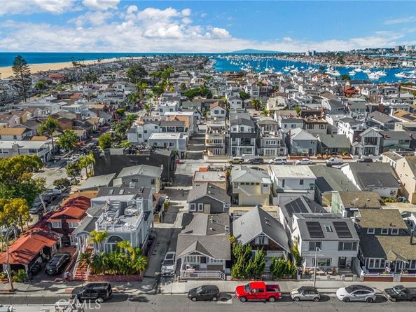 307 Fernando, Newport Beach CA 92661