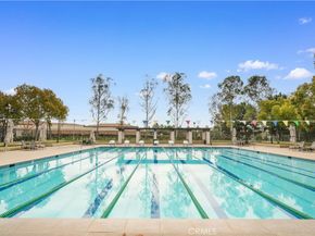 21 Fanpalm, Irvine CA 92620