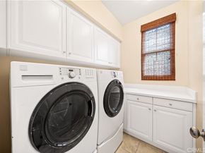 21 Fanpalm, Irvine CA 92620