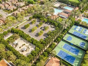 21 Fanpalm, Irvine CA 92620