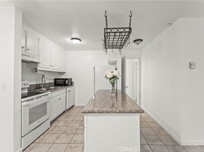 601 S Prospect 103, Redondo Beach CA 90277