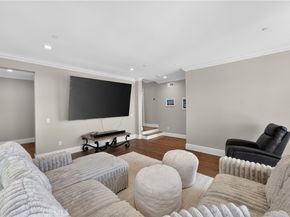 405 Blumont Street, Laguna Beach CA 92651
