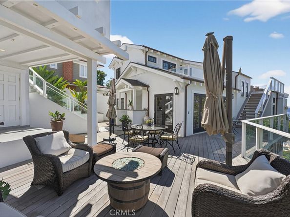 405 Blumont Street, Laguna Beach CA 92651