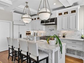 405 Blumont Street, Laguna Beach CA 92651