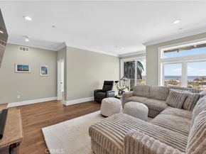405 Blumont Street, Laguna Beach CA 92651