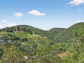 405 Blumont Street, Laguna Beach CA 92651