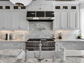 405 Blumont Street, Laguna Beach CA 92651