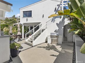 405 Blumont Street, Laguna Beach CA 92651