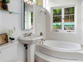 924 Park Avenue, Laguna Beach CA 92651