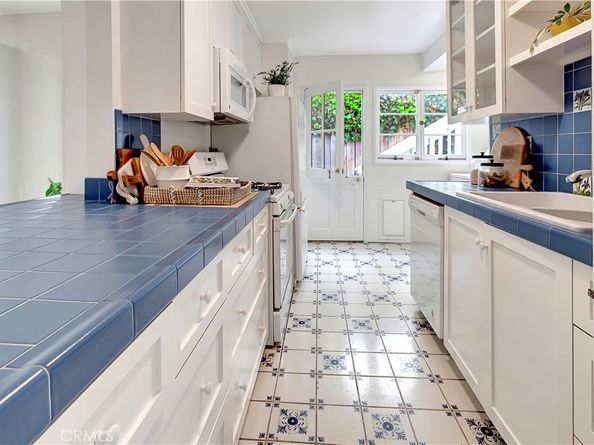 924 Park Avenue, Laguna Beach CA 92651