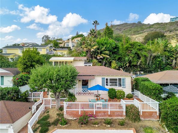 924 Park Avenue, Laguna Beach CA 92651