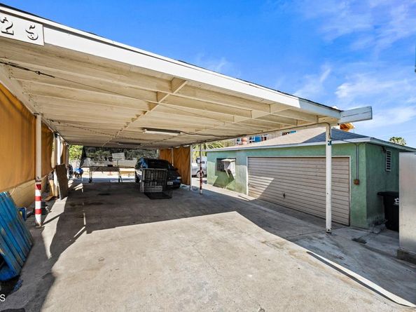 425 S Humphreys Avenue, Los Angeles CA 90022