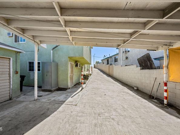 425 S Humphreys Avenue, Los Angeles CA 90022