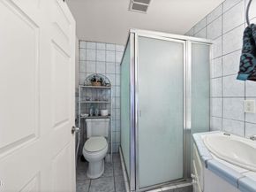 425 S Humphreys Avenue, Los Angeles CA 90022