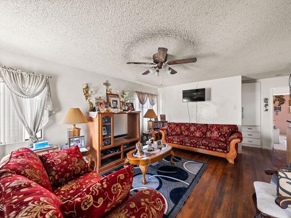 425 S Humphreys Avenue, Los Angeles CA 90022