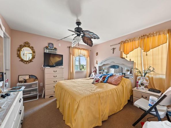 425 S Humphreys Avenue, Los Angeles CA 90022