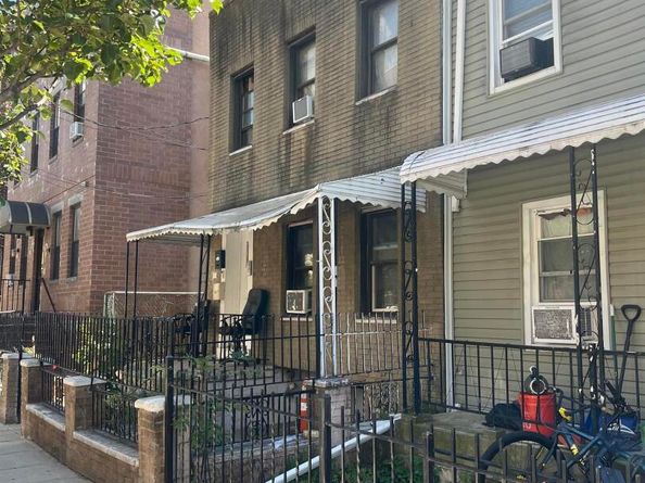 717 28th St, Union City NJ 07087