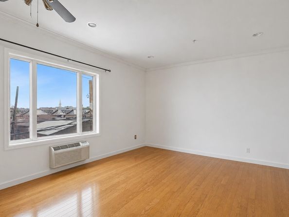 528 52nd St 201, West New York NJ 07093