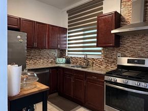 138 76th St, North Bergen NJ 07047