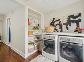 75 1/2 Erie St, Jersey City NJ 07302