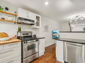 75 1/2 Erie St, Jersey City NJ 07302