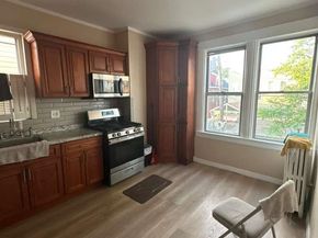 270 Woodlawn Ave, Jersey City NJ 07305