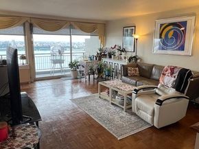 2 Horizon Rd 1423, Fort Lee NJ 07024
